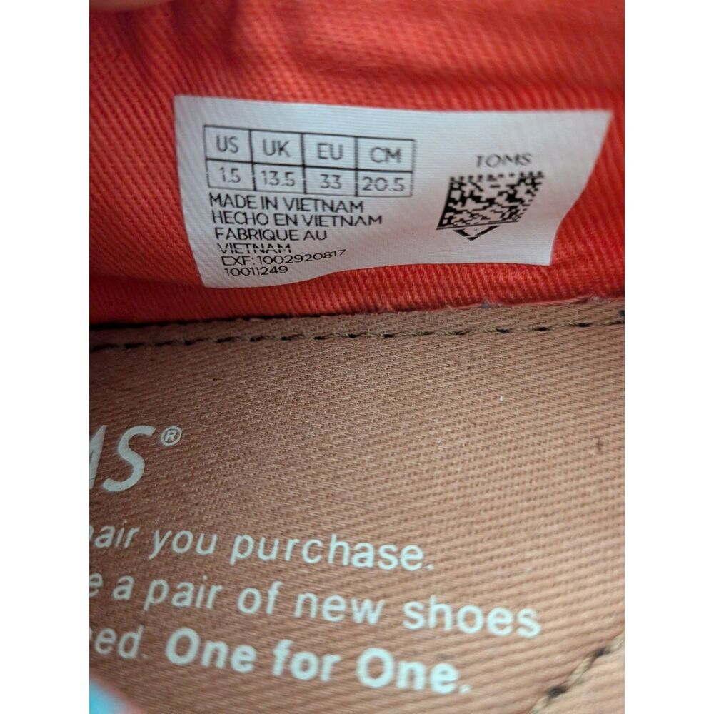TOMS Kids Size 1.5 Nutcracker Soldier Print Classic Slip On Canvas Shoes